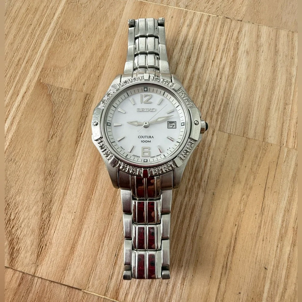 Seiko ladies coutura stainless steel diamond watch NEW BATTERY
